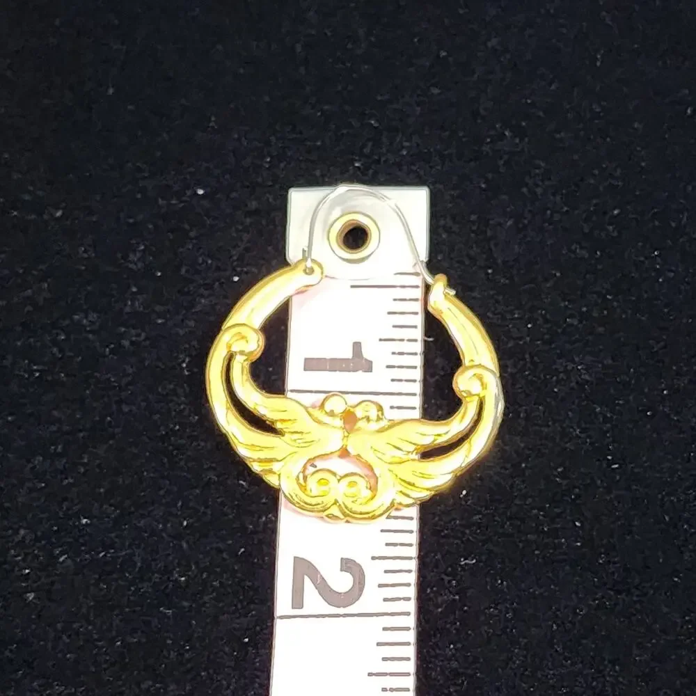 Kissing LoveBirds Gold Tone Hoop Pierced Snap Hook Fashion Earrings Avon Vintage